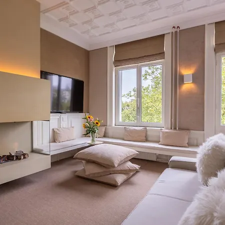 Park Mansion Hotel