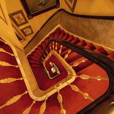 Hotel Park Mansion 3*