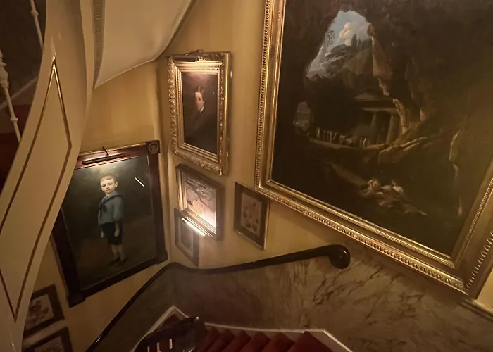 Park Mansion 酒店 3*