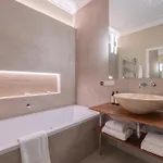 מלון Park Mansion 3*