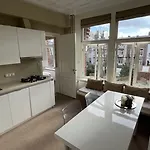 מלון Park Mansion 3*