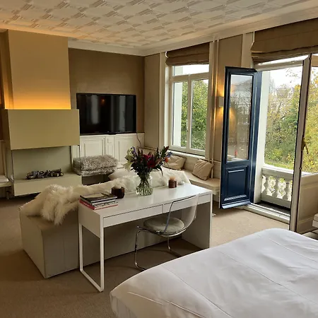 Park Mansion מלון 3*