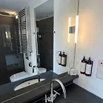 Park Mansion 3*