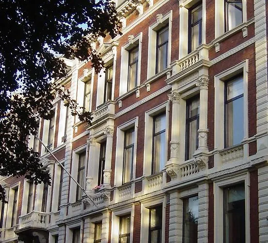 Park Mansion Hotel 3*